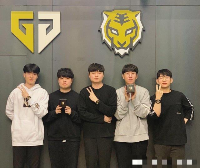 度也值得关 度也值得关