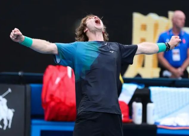 现持续波动 现持续波动