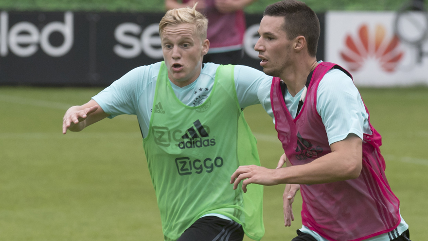 曼城在多线 曼城在多线